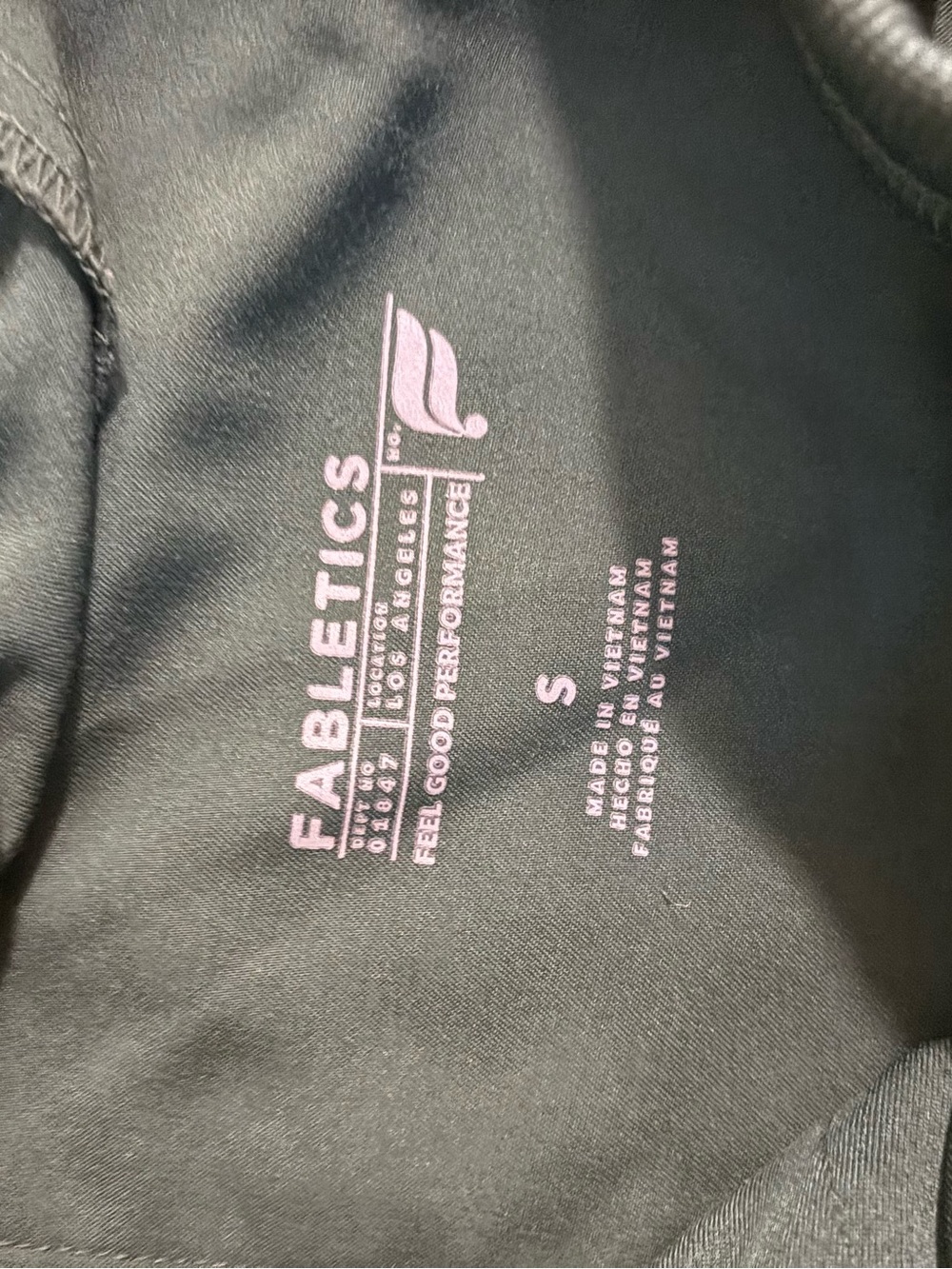 Fabletics Scrub Set - Picture 6 of 6